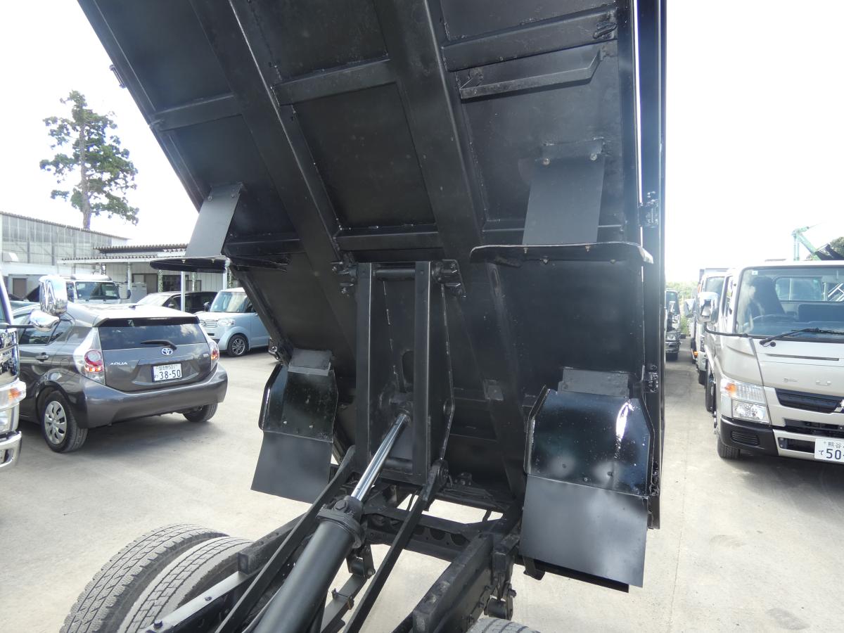 H22　3トン オートマ ダンプ　250926|中古トラックの販売・買取・査定のアイナビ