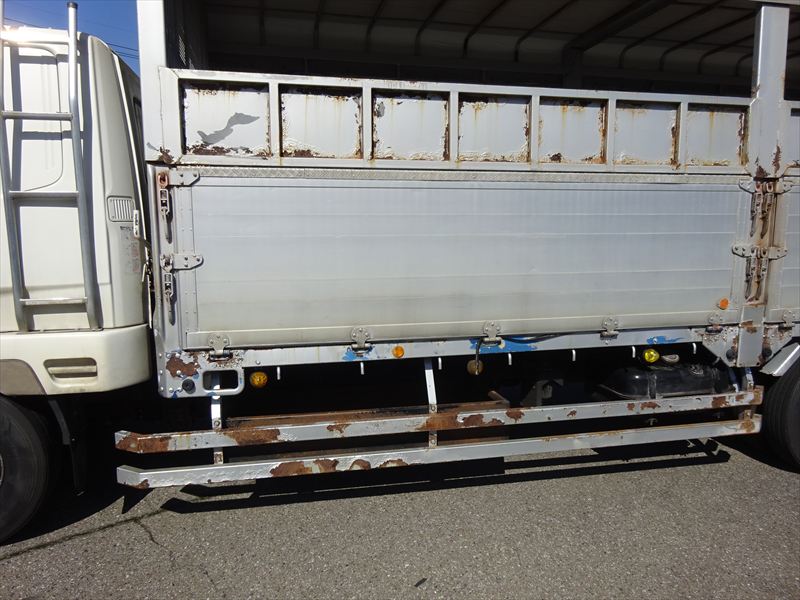 家畜運搬車豚仕様6.2m|中古トラックの販売・買取・査定のアイナビ