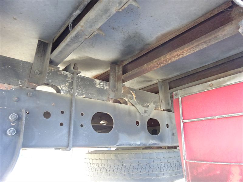 家畜運搬車豚仕様6.2m|中古トラックの販売・買取・査定のアイナビ