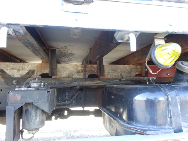 家畜運搬車豚仕様6.2m|中古トラックの販売・買取・査定のアイナビ