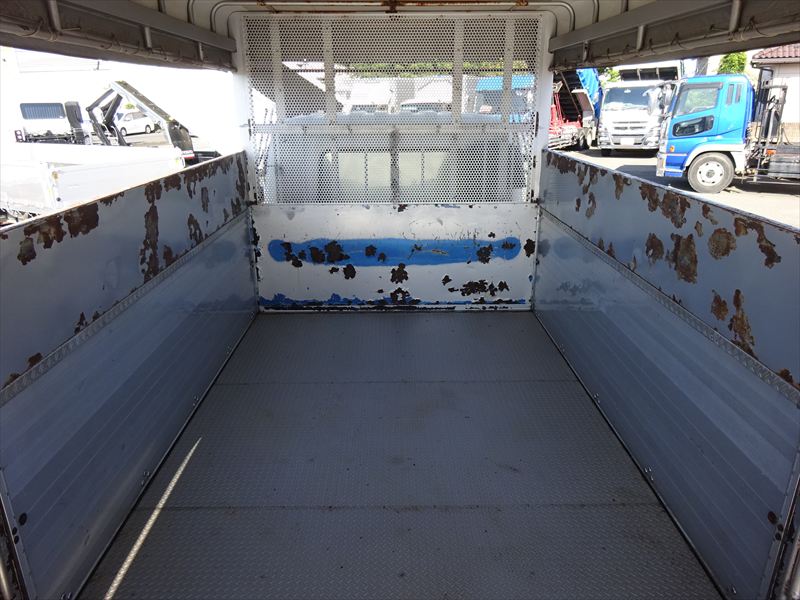 家畜運搬車豚仕様6.2m|中古トラックの販売・買取・査定のアイナビ