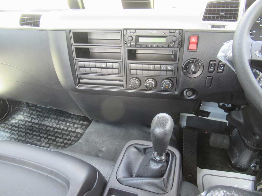 カヤバ ドラム容量3.0立米 最大混合容量1.5立米 MR1520|中古トラックの販売・買取・査定のアイナビ