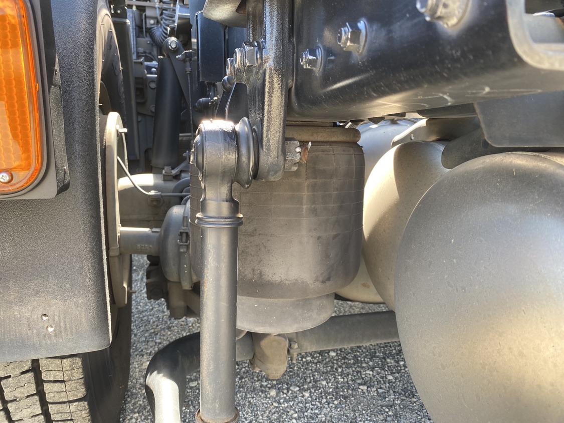 H28年式スーパーグレート7速MTハイルーフトラクタ、車検付|中古トラックの販売・買取・査定のアイナビ