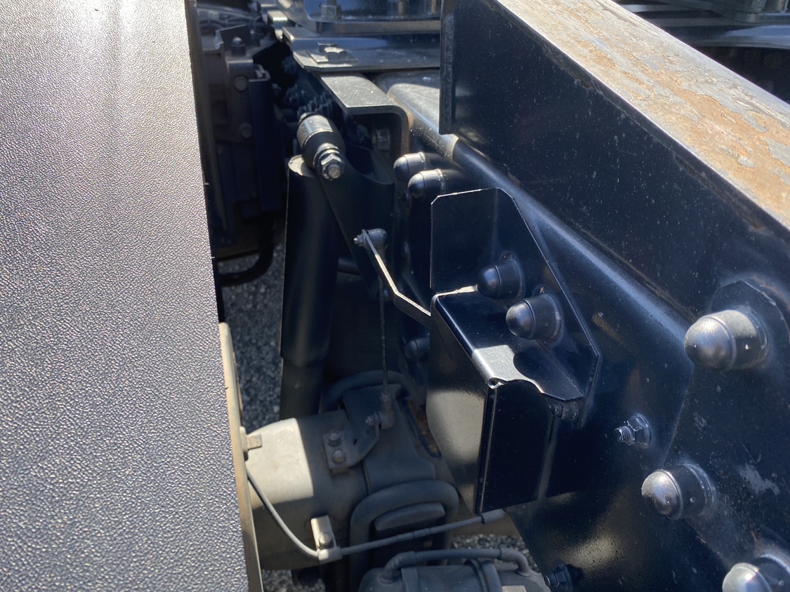 H28年式スーパーグレート7速MTハイルーフトラクタ、車検付|中古トラックの販売・買取・査定のアイナビ