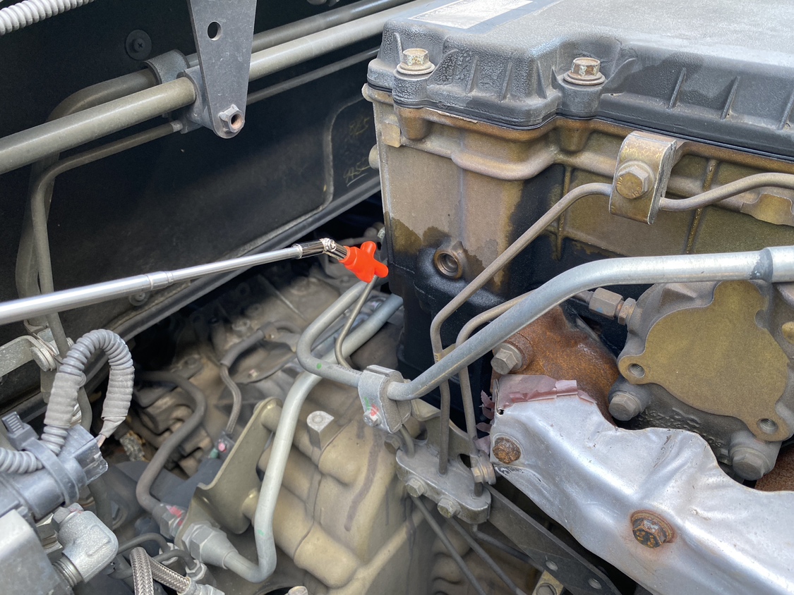 H28年式スーパーグレート7速MTハイルーフトラクタ、車検付|中古トラックの販売・買取・査定のアイナビ