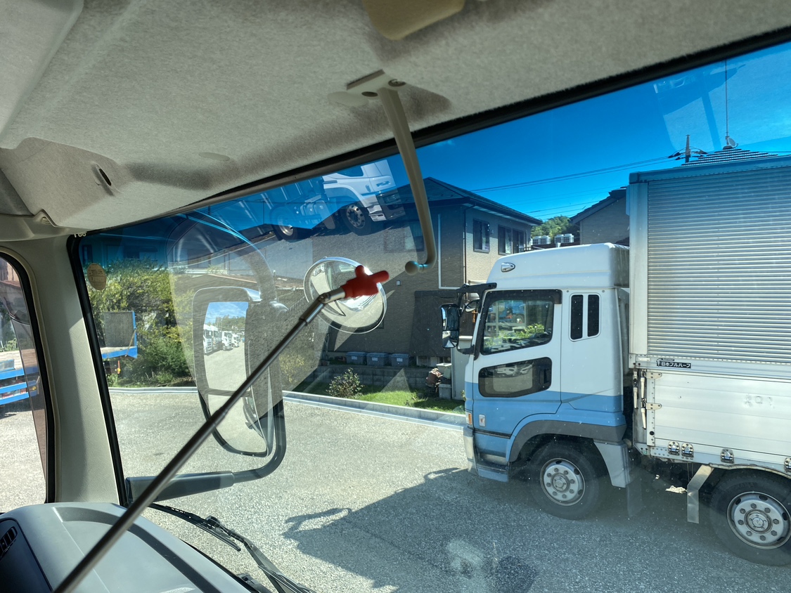 H28年式スーパーグレート7速MTハイルーフトラクタ、車検付|中古トラックの販売・買取・査定のアイナビ