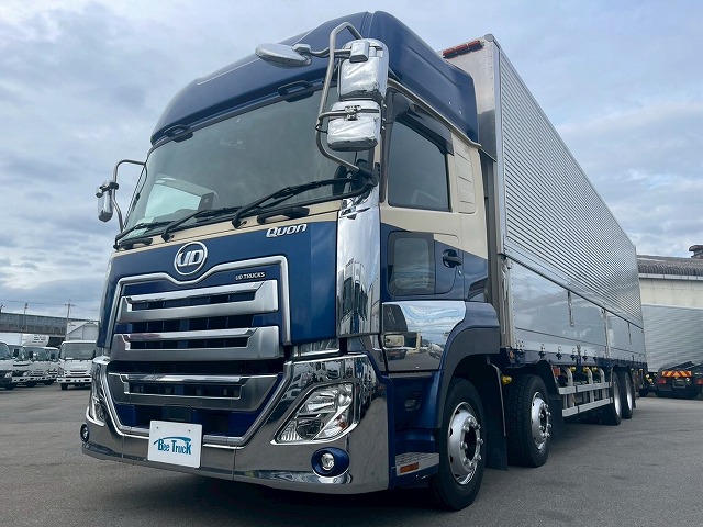 ハイルーフ8×4後輪エアサス日本トレクス390馬力|中古トラックの販売・買取・査定のアイナビ