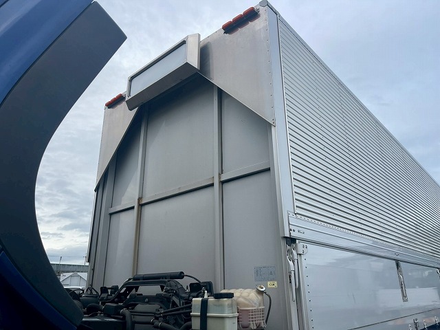 ハイルーフ8×4後輪エアサス日本トレクス390馬力|中古トラックの販売・買取・査定のアイナビ