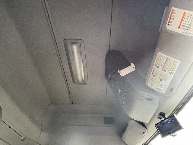 ハイルーフ8×4後輪エアサス日本トレクス390馬力|中古トラックの販売・買取・査定のアイナビ