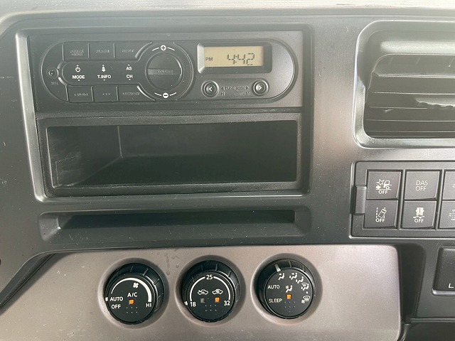 ハイルーフ8×4後輪エアサス日本トレクス390馬力|中古トラックの販売・買取・査定のアイナビ