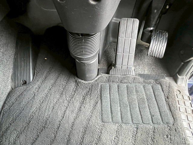 ハイルーフ8×4後輪エアサス日本トレクス390馬力|中古トラックの販売・買取・査定のアイナビ