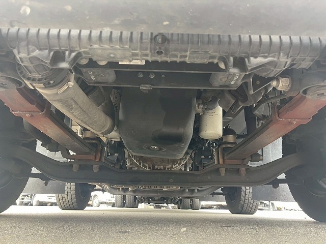 ハイルーフ8×4後輪エアサス日本トレクス390馬力|中古トラックの販売・買取・査定のアイナビ