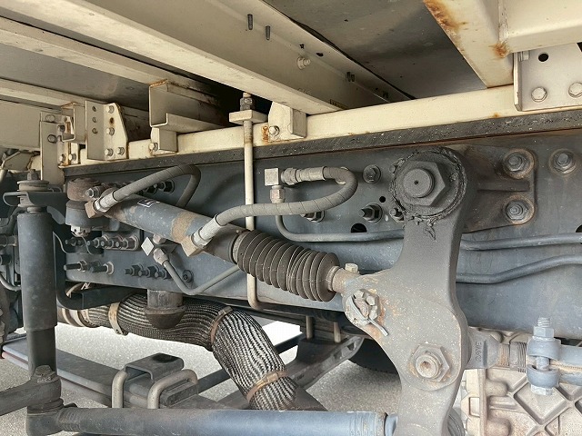 ハイルーフ8×4後輪エアサス日本トレクス390馬力|中古トラックの販売・買取・査定のアイナビ