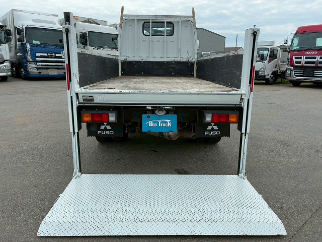 ワンオーナー10尺ボディ新明和工業AT5トン限定・準中型免許|中古トラックの販売・買取・査定のアイナビ