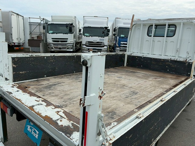 ワンオーナー10尺ボディ新明和工業AT5トン限定・準中型免許|中古トラックの販売・買取・査定のアイナビ