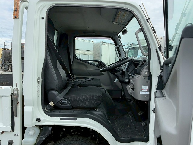 ワンオーナー10尺ボディ新明和工業AT5トン限定・準中型免許|中古トラックの販売・買取・査定のアイナビ