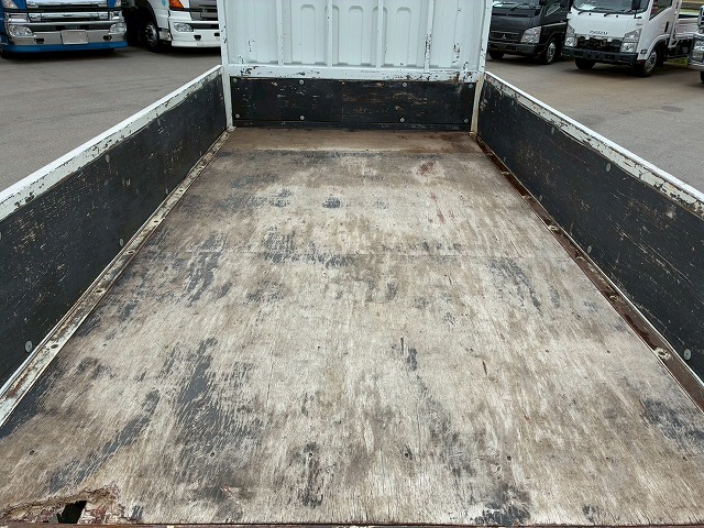 ワンオーナー10尺ボディ新明和工業AT5トン限定・準中型免許|中古トラックの販売・買取・査定のアイナビ