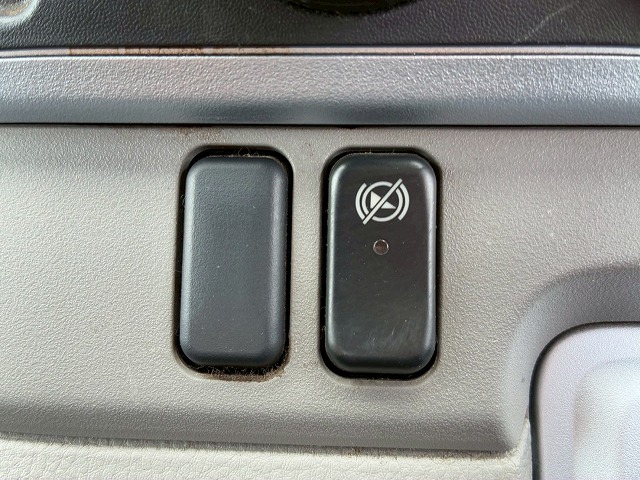 ワンオーナー10尺ボディ新明和工業AT5トン限定・準中型免許|中古トラックの販売・買取・査定のアイナビ