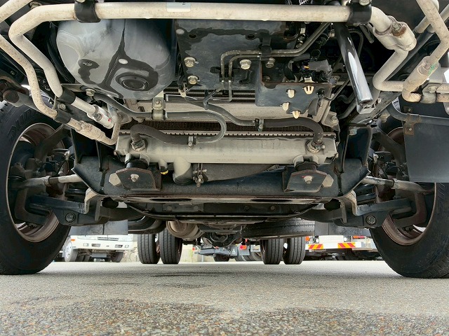 ワンオーナー10尺ボディ新明和工業AT5トン限定・準中型免許|中古トラックの販売・買取・査定のアイナビ