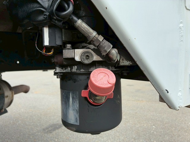 ワンオーナー10尺ボディ新明和工業AT5トン限定・準中型免許|中古トラックの販売・買取・査定のアイナビ