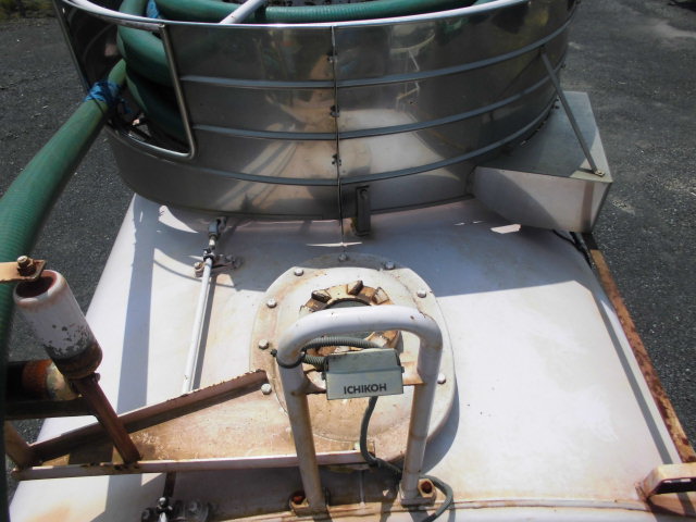 3700L バキュームカー 3.7T 糞尿車 モリタエコノス|中古トラックの販売・買取・査定のアイナビ