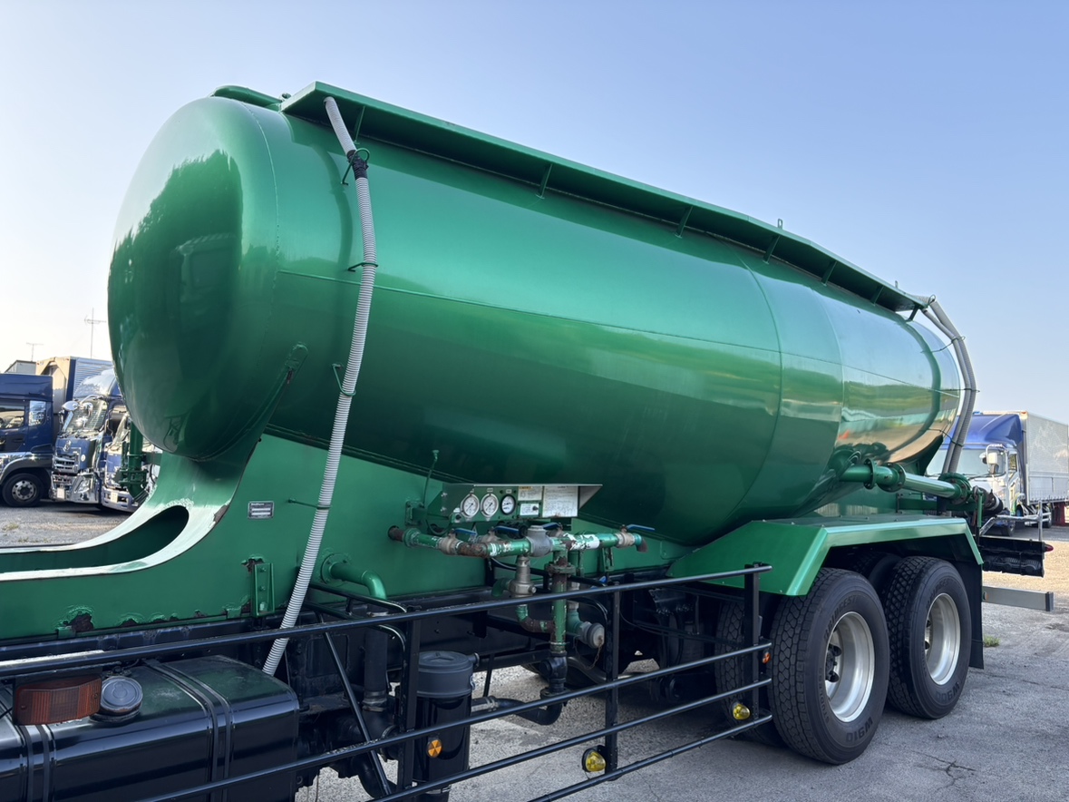 H26年式 プロフィア 25t粉粒体運搬車、車検付積載15.1t|中古トラックの販売・買取・査定のアイナビ