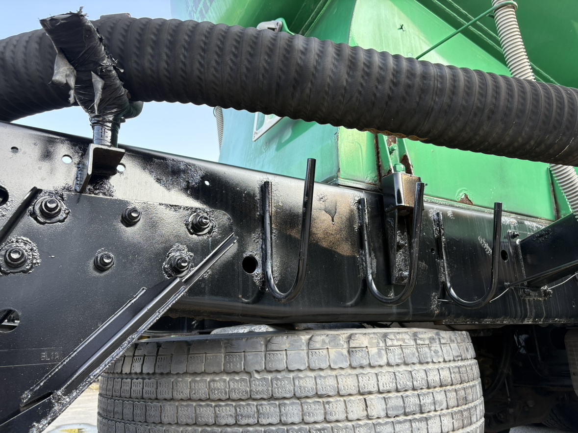 H26年式 プロフィア 25t粉粒体運搬車、車検付積載15.1t|中古トラックの販売・買取・査定のアイナビ