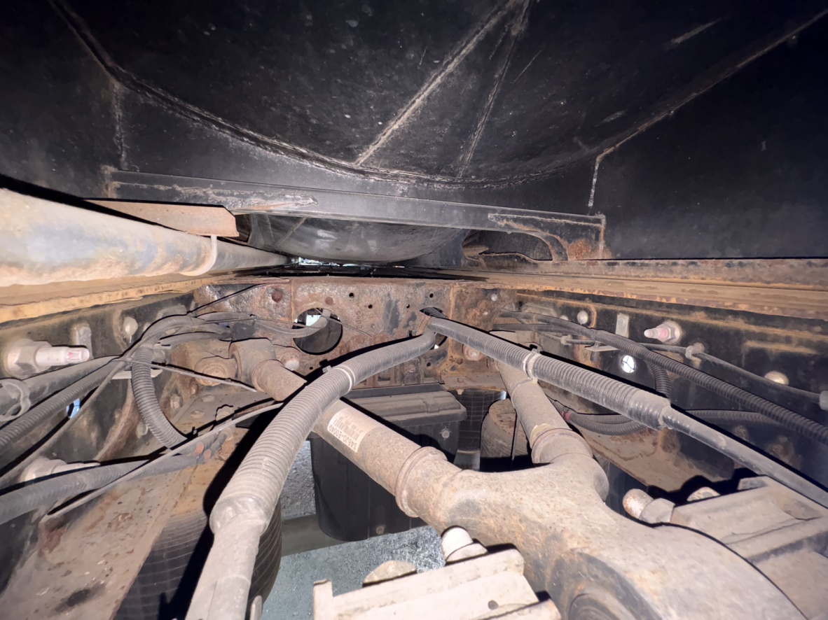 H26年式 プロフィア 25t粉粒体運搬車、車検付積載15.1t|中古トラックの販売・買取・査定のアイナビ