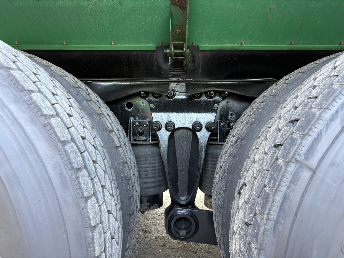 H26年式 プロフィア 25t粉粒体運搬車、車検付積載15.1t|中古トラックの販売・買取・査定のアイナビ