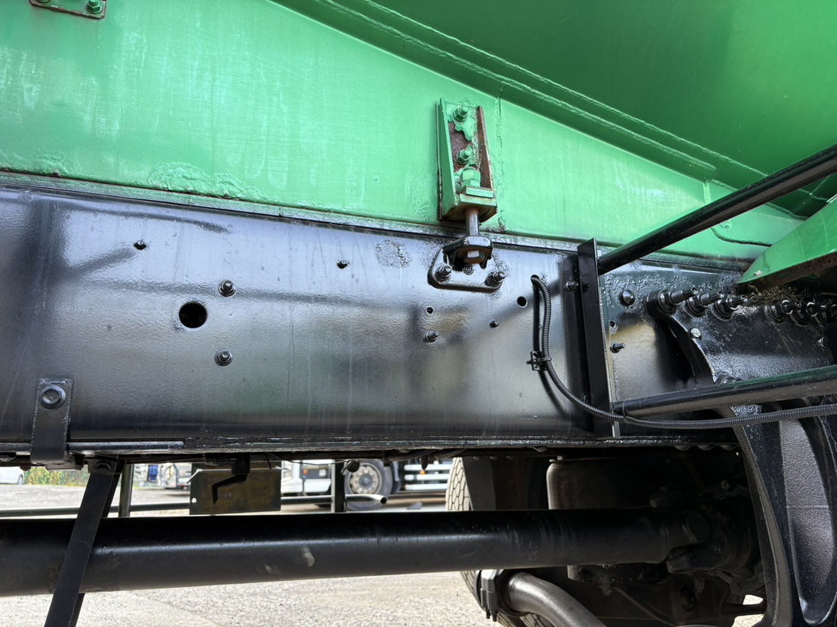 H26年式 プロフィア 25t粉粒体運搬車、車検付積載15.1t|中古トラックの販売・買取・査定のアイナビ