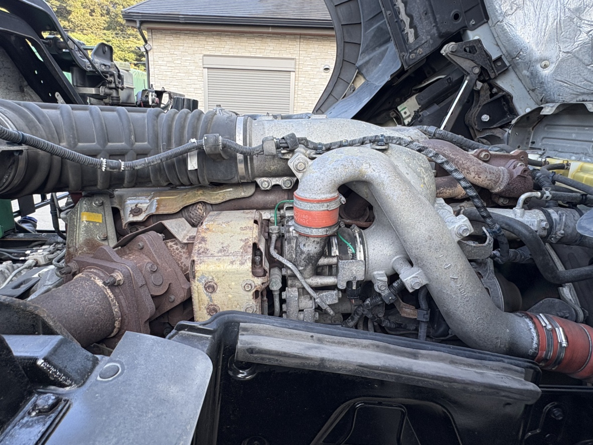 H26年式 プロフィア 25t粉粒体運搬車、車検付積載15.1t|中古トラックの販売・買取・査定のアイナビ