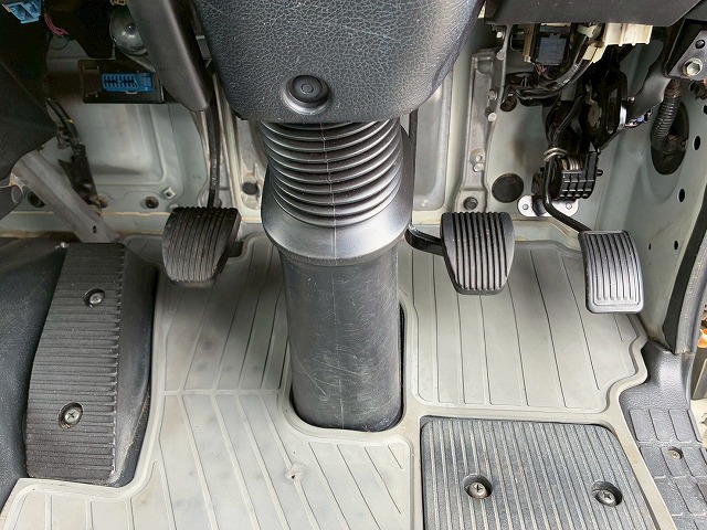 保証対象車車検付ベッドレス極東開発工業コボレーン6速MT|中古トラックの販売・買取・査定のアイナビ