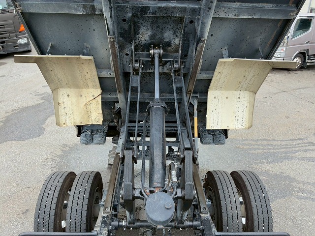 保証対象車車検付ベッドレス極東開発工業コボレーン6速MT|中古トラックの販売・買取・査定のアイナビ