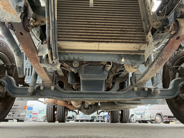 保証対象車車検付ベッドレス極東開発工業コボレーン6速MT|中古トラックの販売・買取・査定のアイナビ