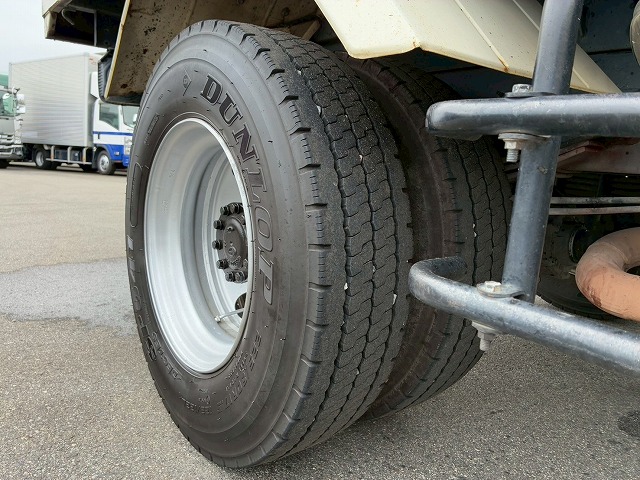 保証対象車車検付ベッドレス極東開発工業コボレーン6速MT|中古トラックの販売・買取・査定のアイナビ