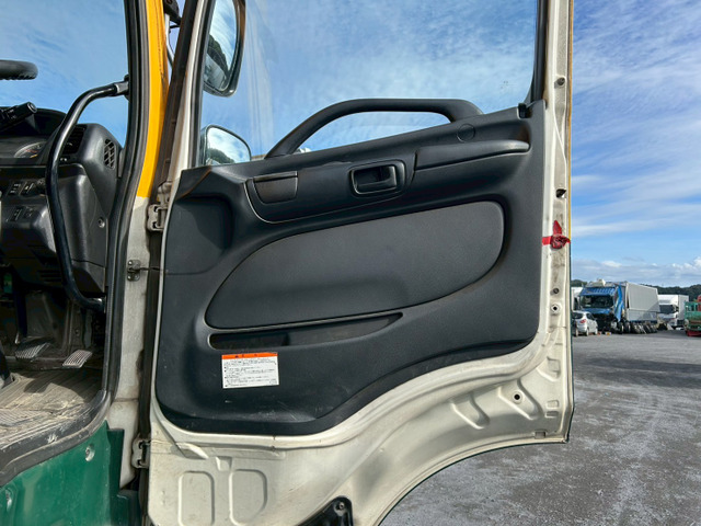 【現状色渡特価!!第五輪荷重11.5t】日野/プロフィア|中古トラックの販売・買取・査定のアイナビ