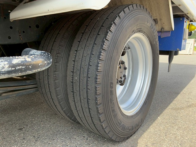 東プレR404Aハイキャブ10尺ボディスムーサーExAT2t5t|中古トラックの販売・買取・査定のアイナビ