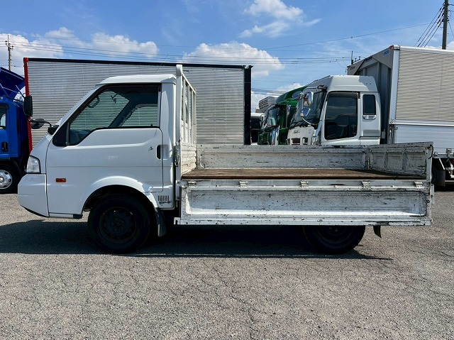 パートタイム4WD★リアシングルタイヤ★新型普通免許★5速MT|中古トラックの販売・買取・査定のアイナビ