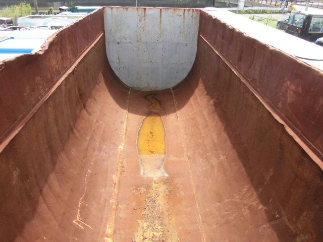 大型アームロール 新明和 2デフ 箱付き 脱着コンテナ専用車|中古トラックの販売・買取・査定のアイナビ