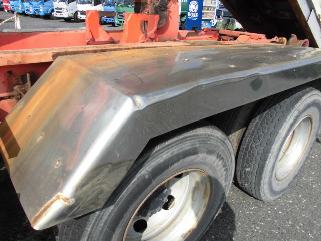 大型アームロール 新明和 2デフ 箱付き 脱着コンテナ専用車|中古トラックの販売・買取・査定のアイナビ