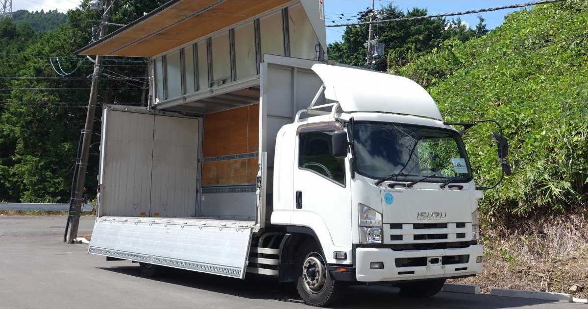 フォワード 増トン ワイド6200ボデー 積載6.8t アルミウイング|中古トラックの販売・買取・査定のアイナビ