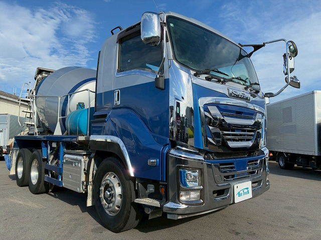 車検付6×43軸2デフリーフサスペンションKYB9速MT|中古トラックの販売・買取・査定のアイナビ