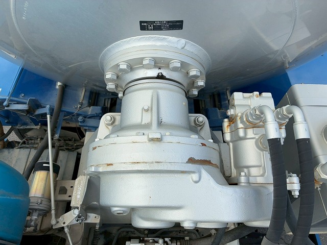 車検付6×43軸2デフリーフサスペンションKYB9速MT|中古トラックの販売・買取・査定のアイナビ