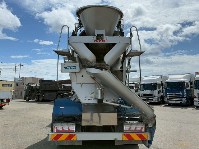 車検付6×43軸2デフリーフサスペンションKYB9速MT|中古トラックの販売・買取・査定のアイナビ