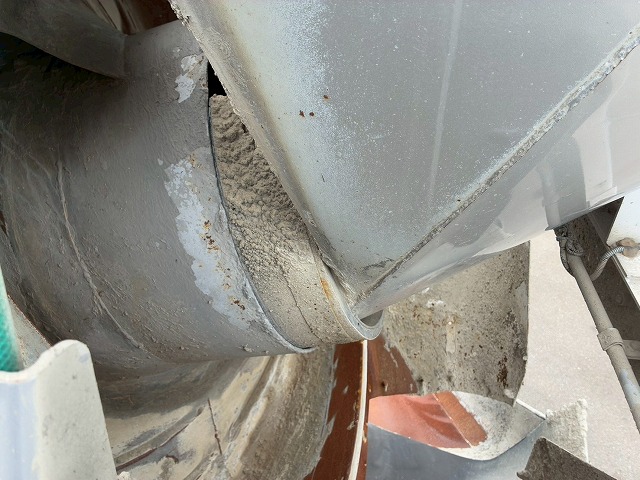 車検付6×43軸2デフリーフサスペンションKYB9速MT|中古トラックの販売・買取・査定のアイナビ