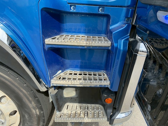 車検付6×43軸2デフリーフサスペンションKYB9速MT|中古トラックの販売・買取・査定のアイナビ