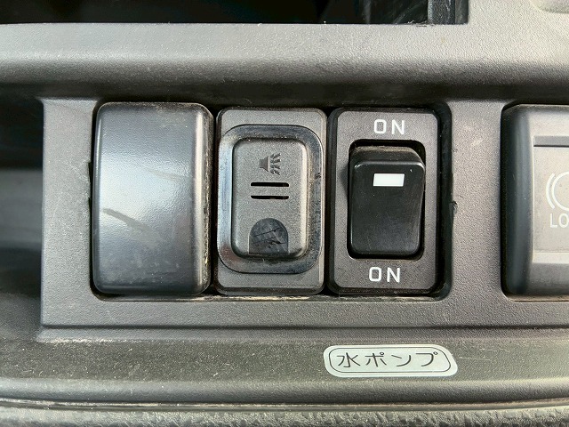 車検付6×43軸2デフリーフサスペンションKYB9速MT|中古トラックの販売・買取・査定のアイナビ