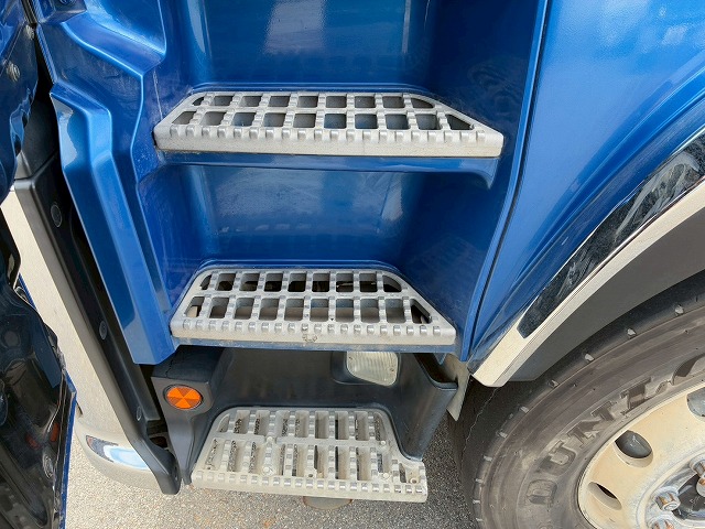 車検付6×43軸2デフリーフサスペンションKYB9速MT|中古トラックの販売・買取・査定のアイナビ