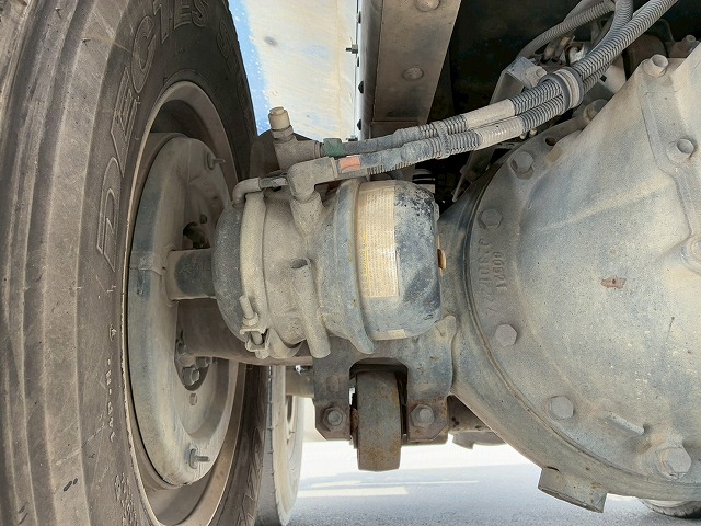 車検付6×43軸2デフリーフサスペンションKYB9速MT|中古トラックの販売・買取・査定のアイナビ