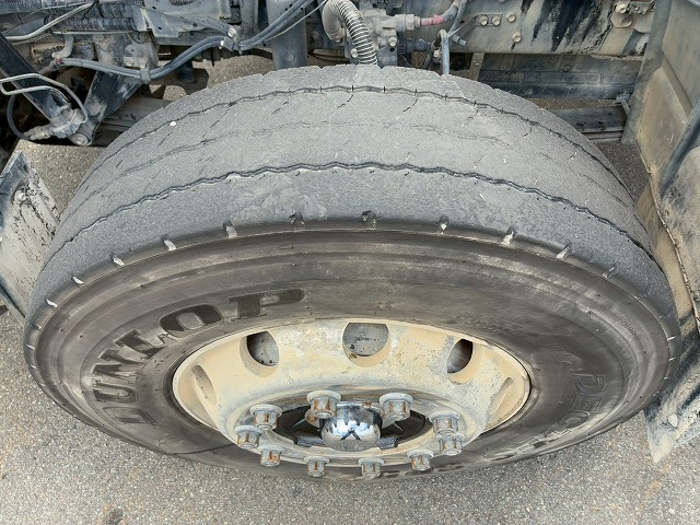 車検付6×43軸2デフリーフサスペンションKYB9速MT|中古トラックの販売・買取・査定のアイナビ